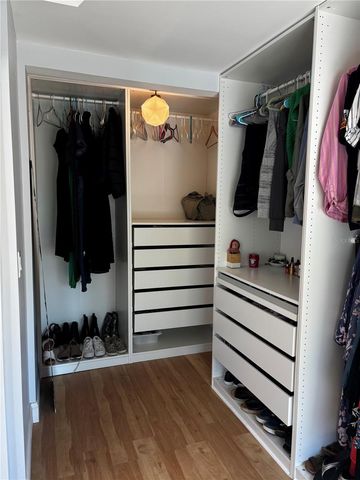 945 11TH STREET N, St Petersburg, FL 33705