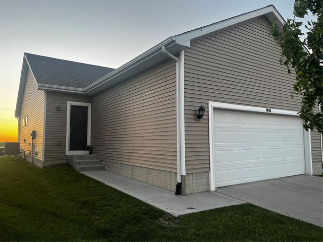 3099 NW Irvinedale Drive, Ankeny, IA 50023