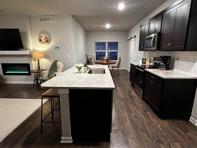3099 NW Irvinedale Drive, Ankeny, IA 50023