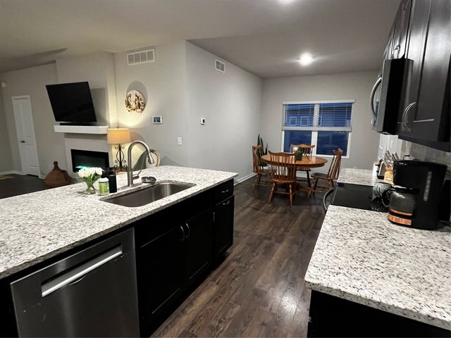 3099 NW Irvinedale Drive, Ankeny, IA 50023