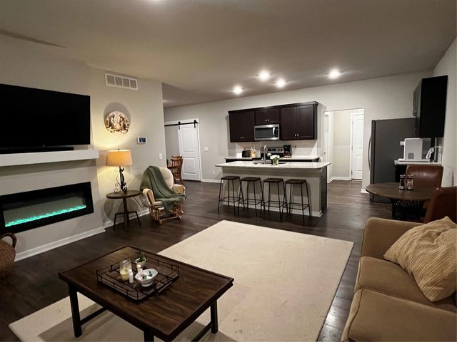 3099 NW Irvinedale Drive, Ankeny, IA 50023