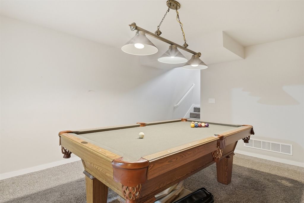 Image 18 of property listing at 3099 NW Irvinedale Drive, Ankeny, IA 50023