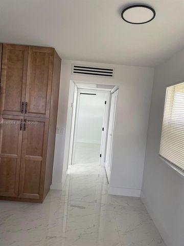 190 Seville H H, Delray Beach, FL 33446