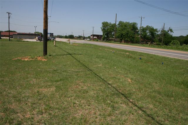 2611 W Highway 180 W, Mineral Wells, TX 76067