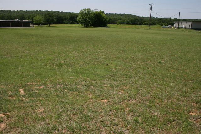 2611 W Highway 180 W, Mineral Wells, TX 76067