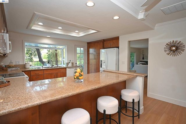 597 Saint George Rd, Danville, CA 94526