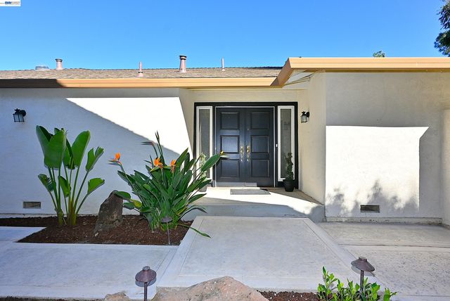 597 Saint George Rd, Danville, CA 94526