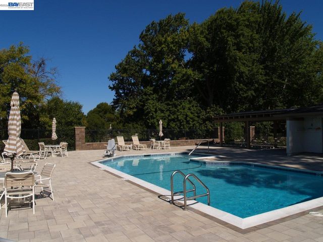 597 Saint George Rd, Danville, CA 94526