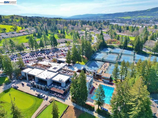 597 Saint George Rd, Danville, CA 94526