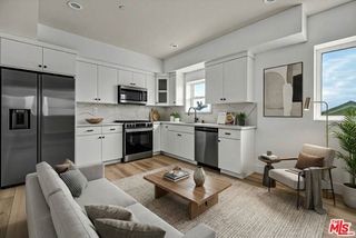 4701 Saturn Street 1/2, Los Angeles, CA 90019