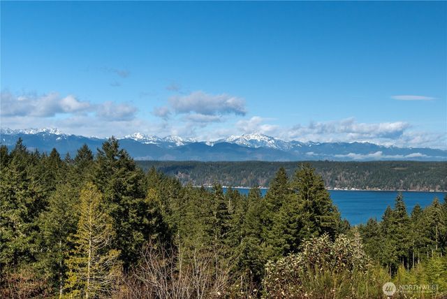 1031 E Manzanita Drive, Union, WA 98592