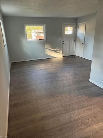 1308 Jackie DR, Chesapeake, VA 23324