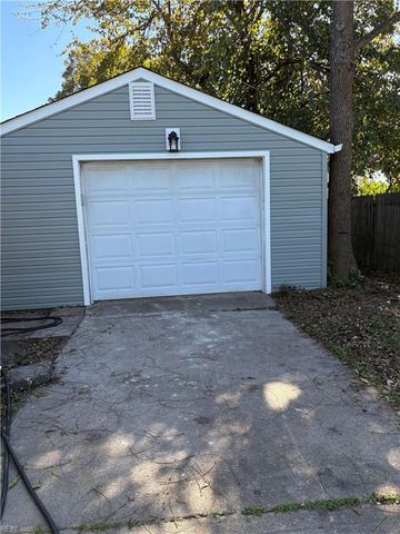 1308 Jackie DR, Chesapeake, VA 23324