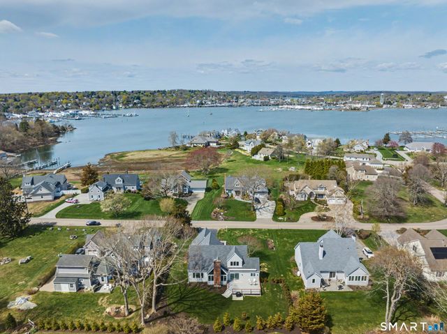 83 Old North Road, Stonington, CT 06355