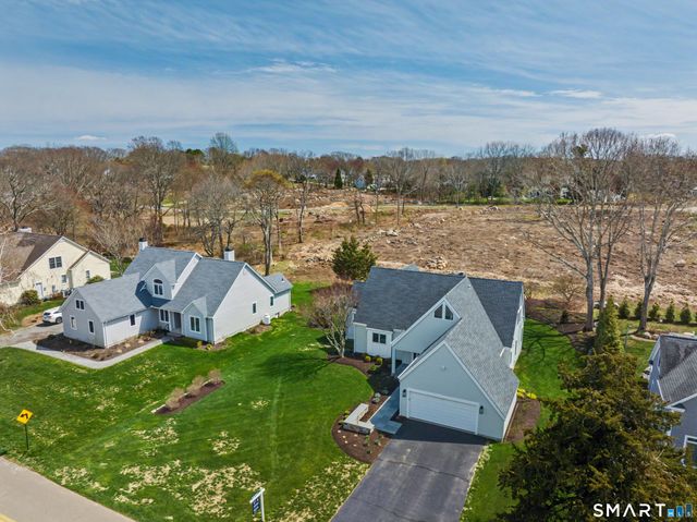 83 Old North Road, Stonington, CT 06355