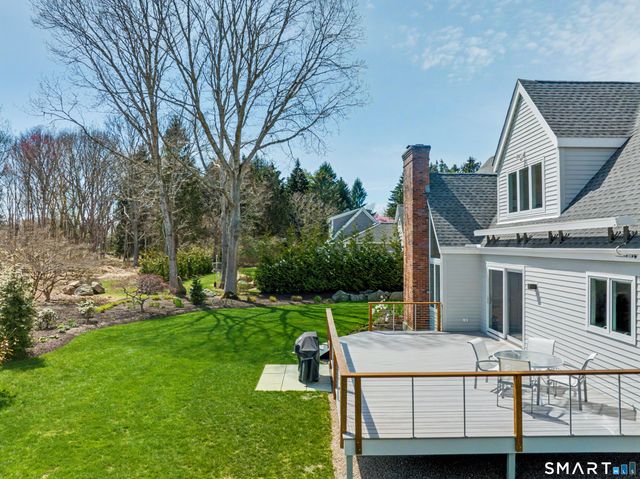 83 Old North Road, Stonington, CT 06355
