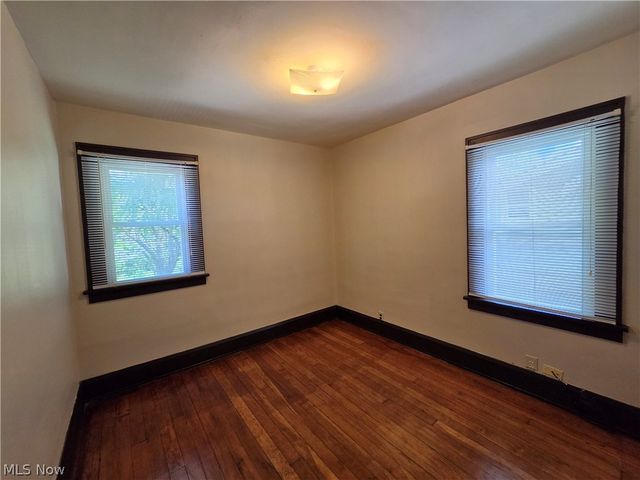 5223 Paine Avenue, Maple Heights, OH 44137