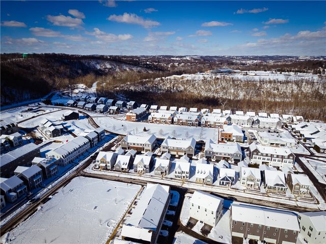 1508 Orion Rd, South Fayette, PA 15017