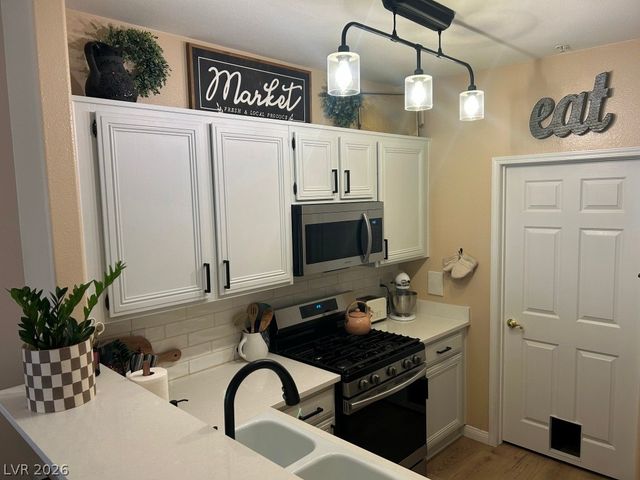 7103 South Durango Drive 312, Las Vegas, NV 89113