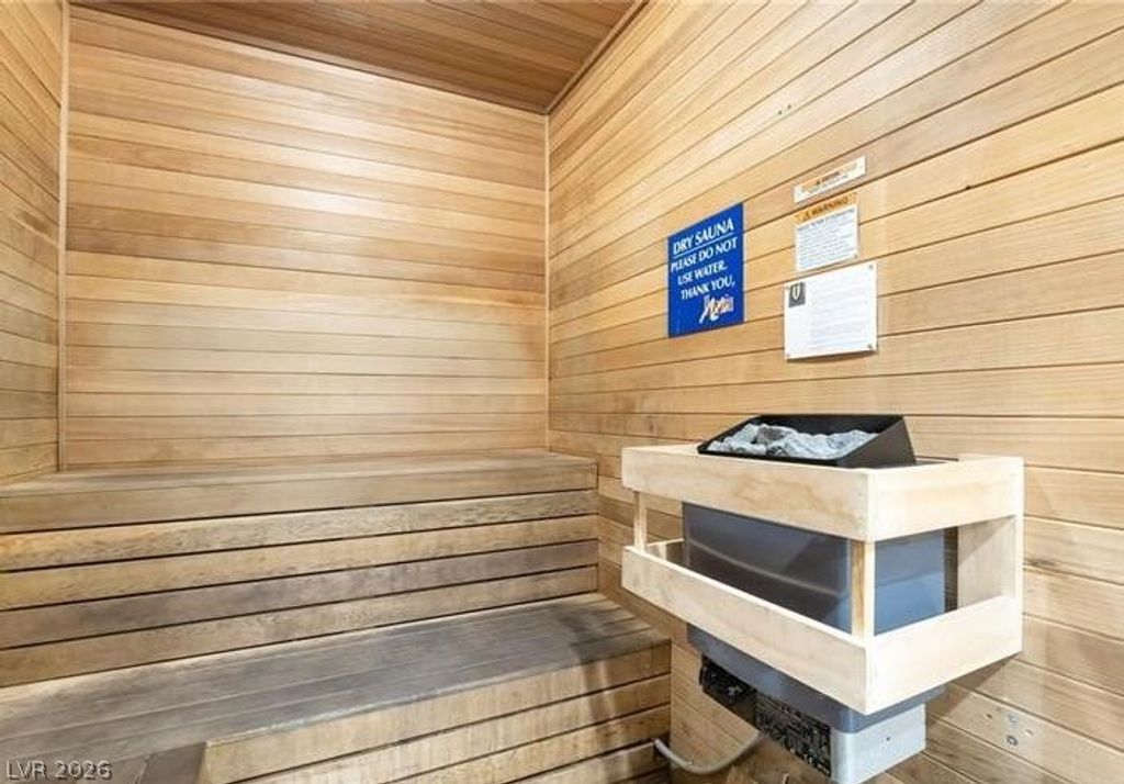 Image 29 of property listing at 7103 South Durango Drive 312, Las Vegas, NV 89113