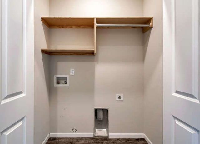 1339 N Azena St, Andover, KS 67002