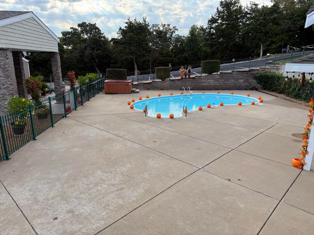 1302 Rocky Shore Terrace, Kimberling City, MO 65686