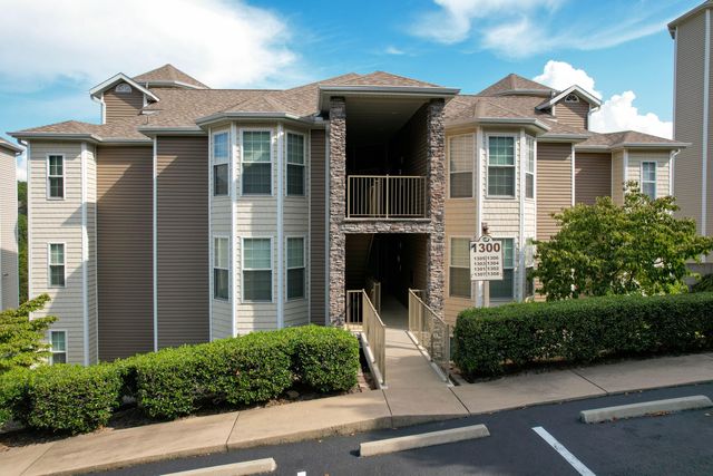 1302 Rocky Shore Terrace, Kimberling City, MO 65686