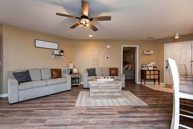 1302 Rocky Shore Terrace, Kimberling City, MO 65686