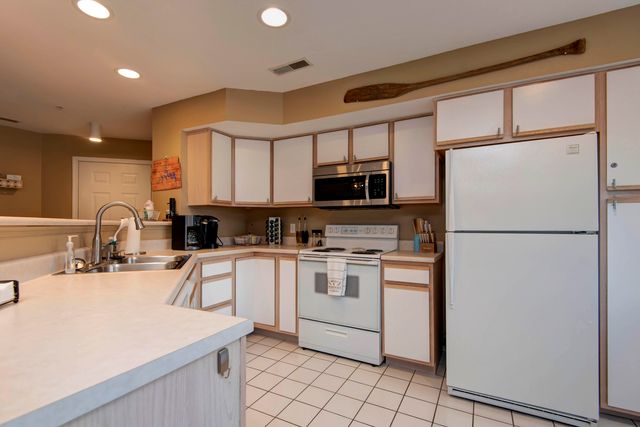 1302 Rocky Shore Terrace, Kimberling City, MO 65686