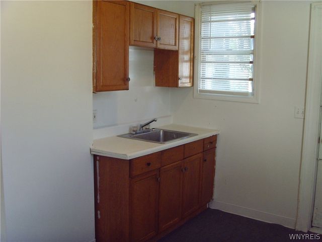 88 East Street, Buffalo, NY 14207
