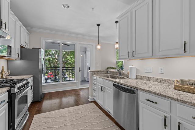 200 River Landing Drive C102, Charleston, SC 29492