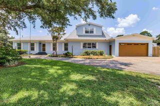 37 Star Lake Dr, Pensacola, FL 32507