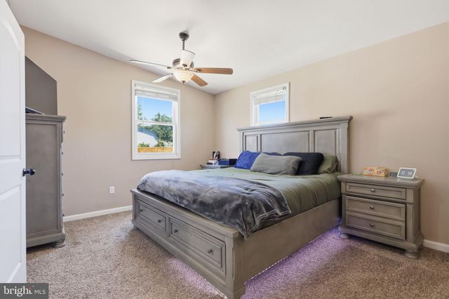 68 BUTTERNUT RD, Levittown, PA 19057