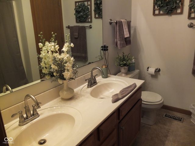 31 Hickory Lane S, Crawfordsville, IN 47933