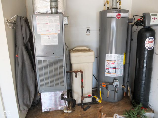 31 Hickory Lane S, Crawfordsville, IN 47933