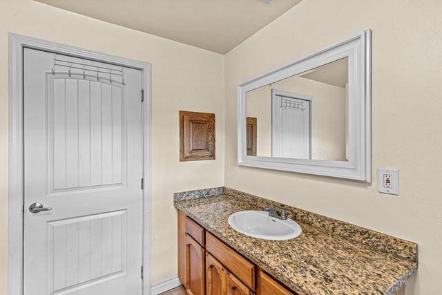 4260 Clayton Road, Ashland, OR 97520