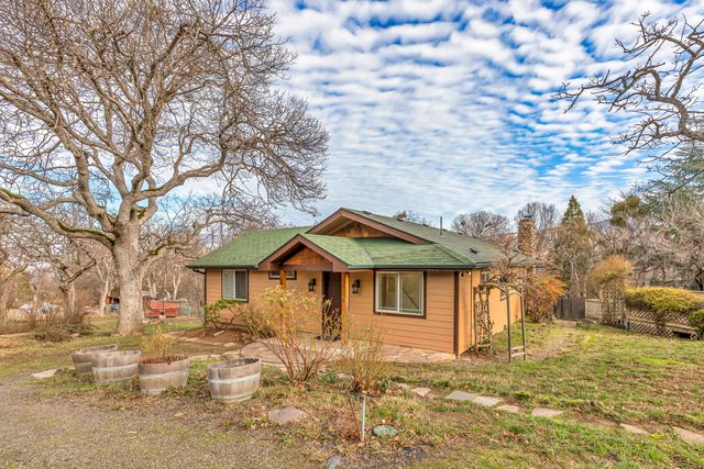4260 Clayton Road, Ashland, OR 97520