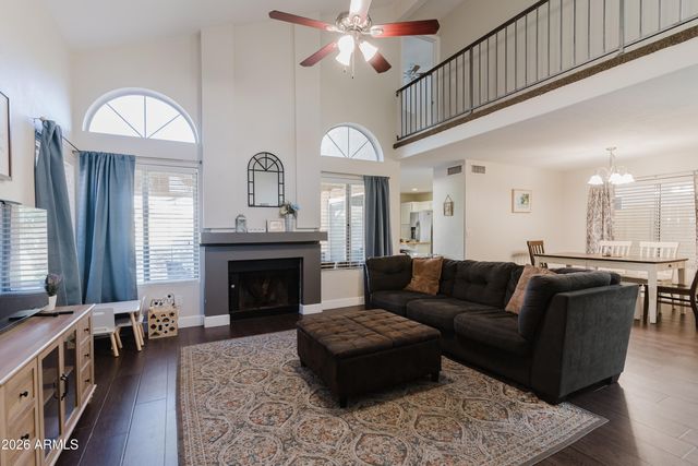 3638 W WAHALLA Lane, Glendale, AZ 85308