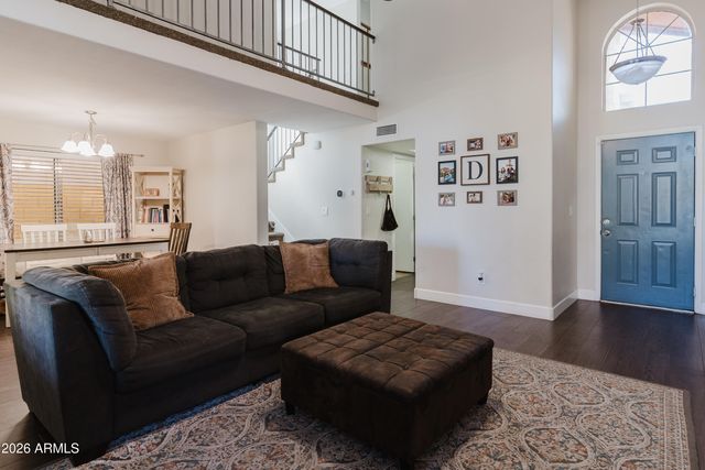 3638 W WAHALLA Lane, Glendale, AZ 85308