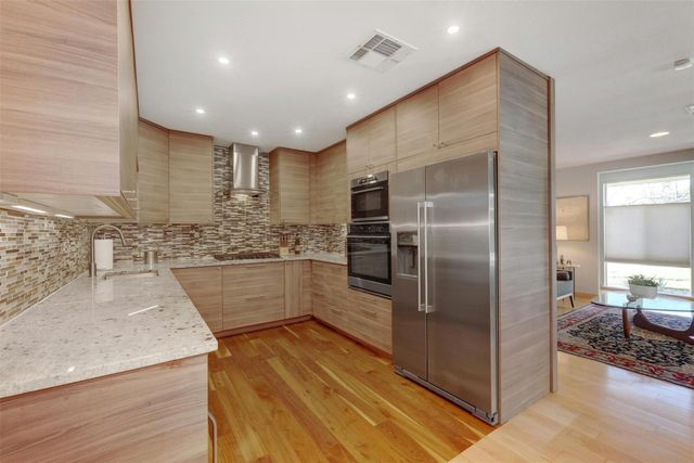 1302 Berkshire DR, Austin, TX 78723