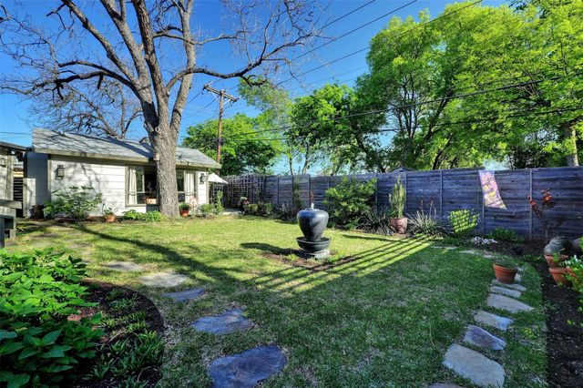 1302 Berkshire DR, Austin, TX 78723