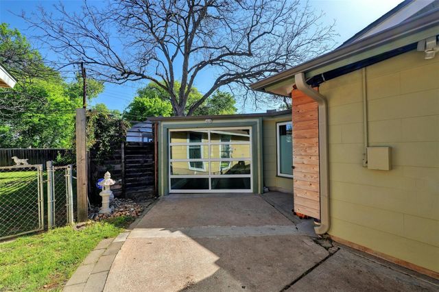 1302 Berkshire DR, Austin, TX 78723