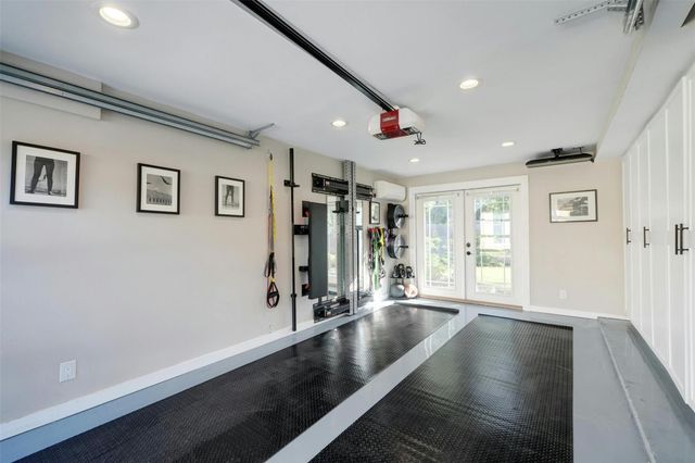 1302 Berkshire DR, Austin, TX 78723
