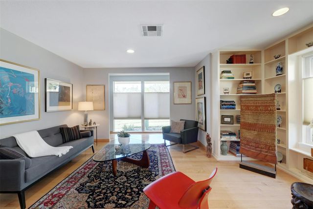 1302 Berkshire DR, Austin, TX 78723