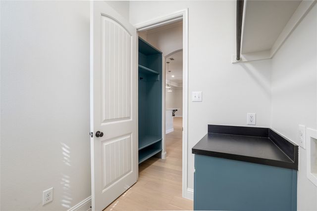 5919 Dry Creek Lane, Arlington, TX 76017