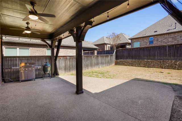 5919 Dry Creek Lane, Arlington, TX 76017