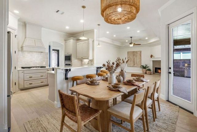 5919 Dry Creek Lane, Arlington, TX 76017