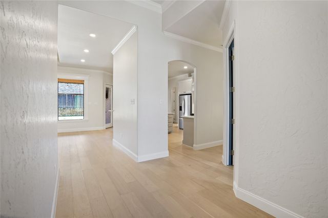 5919 Dry Creek Lane, Arlington, TX 76017