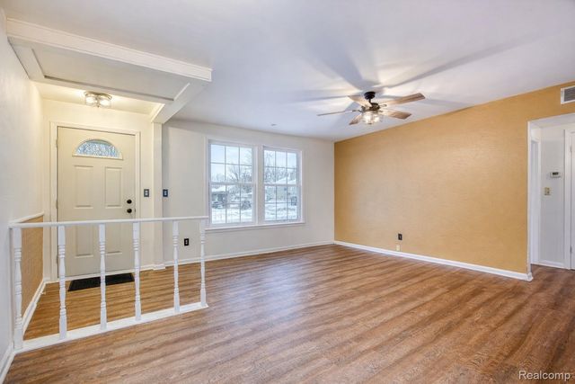 19305 Wall Street, Melvindale, MI 48122