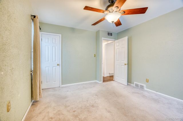 19305 Wall Street, Melvindale, MI 48122